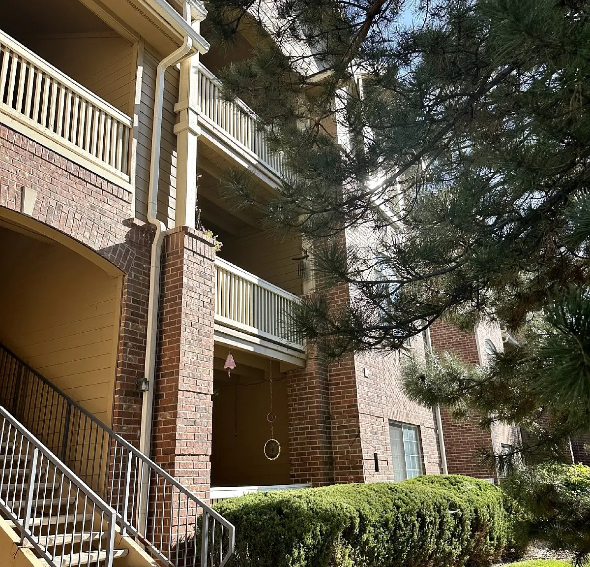 2 bed, 2.0 bath, 1037 sqft, $1,950 — Photo 1