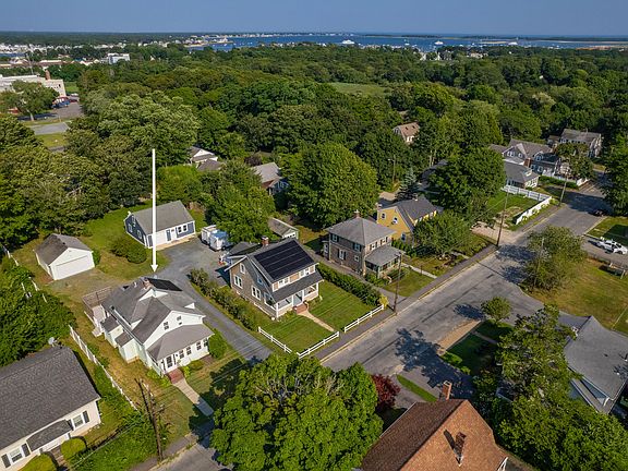 4th image of 58 Chase Street