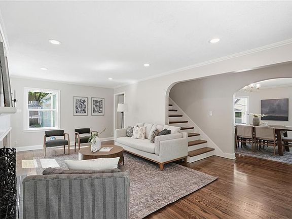 5th image of 1259 W Gregory Blvd