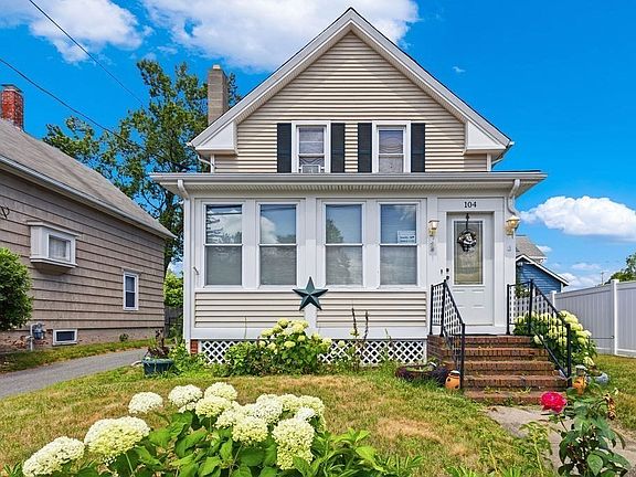 2nd image of 104 Fisher St