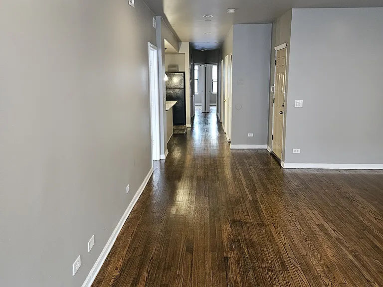 7742 S Kingston Ave — Photo 8