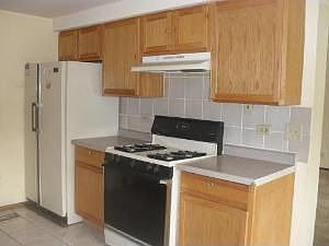 4th image of 1881 Windward Ln