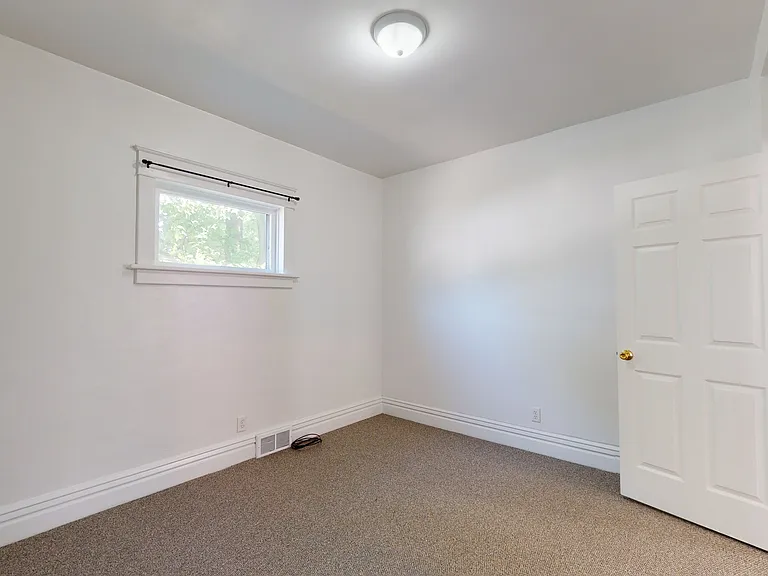 2505 Poplar St #A — Photo 3