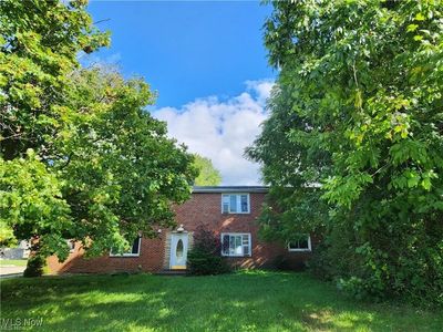 476 Graham Rd, Cuyahoga Falls, OH, 44221
