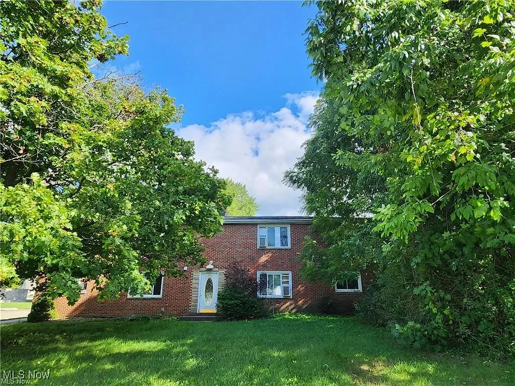476 Graham Rd photo 1