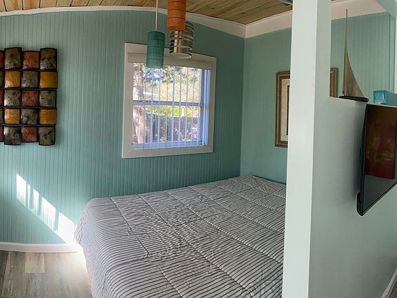 4th image of 2531 5th St N #1/2