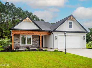 1136 Moultrie Dr NW, Calabash, NC 28467