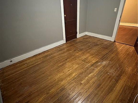 5th image of 10 Fairfield Ave