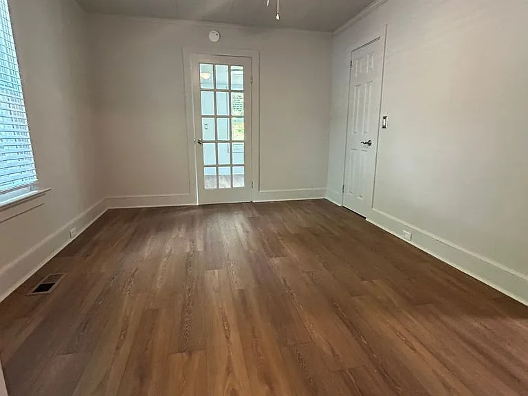 314 Creps St — Photo 5