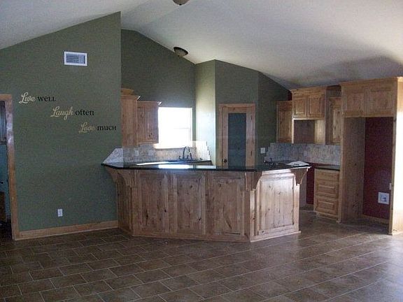 3rd image of 245 Kimberly Dr