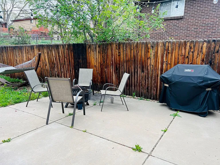 6435 Allison St — Photo 15