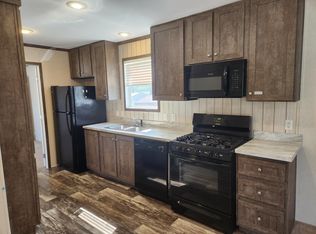 129 Country Forest Dr, Fort Wayne, IN 46818