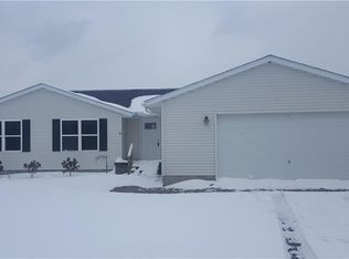 19141 Auburn Rd, Chagrin Falls, OH 44023