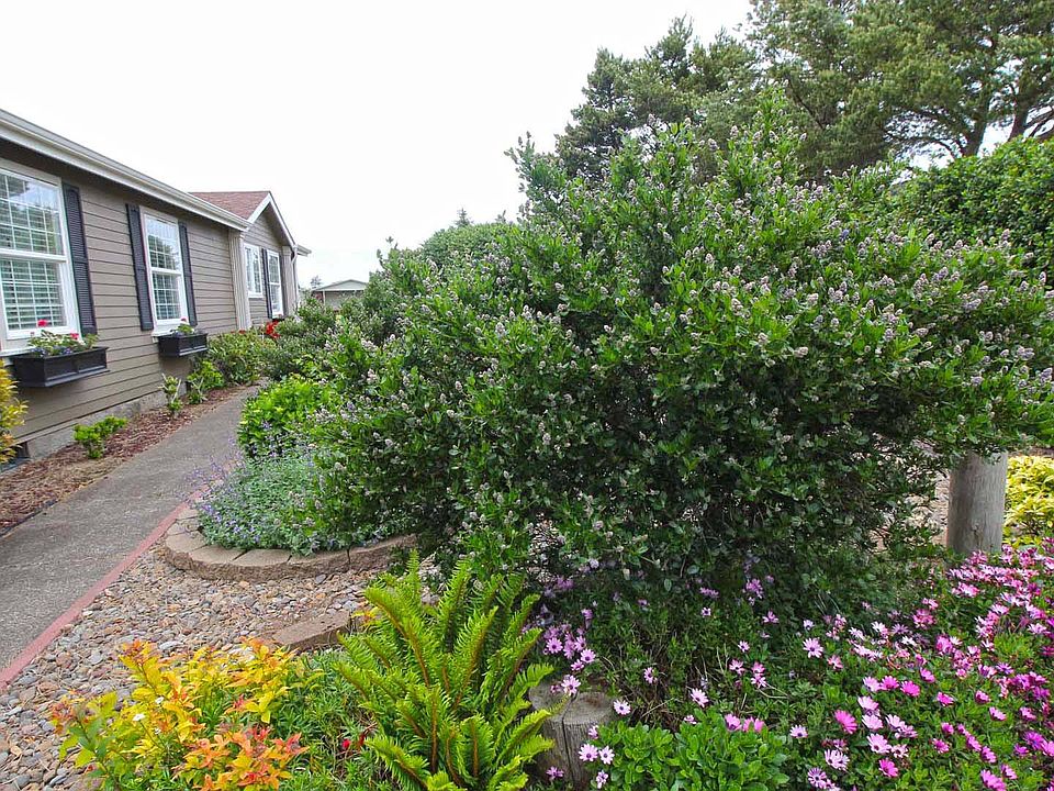 1st image of 5945 NE Deer Ln