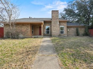 1934 Creekwood Ct, Irving, TX 75060