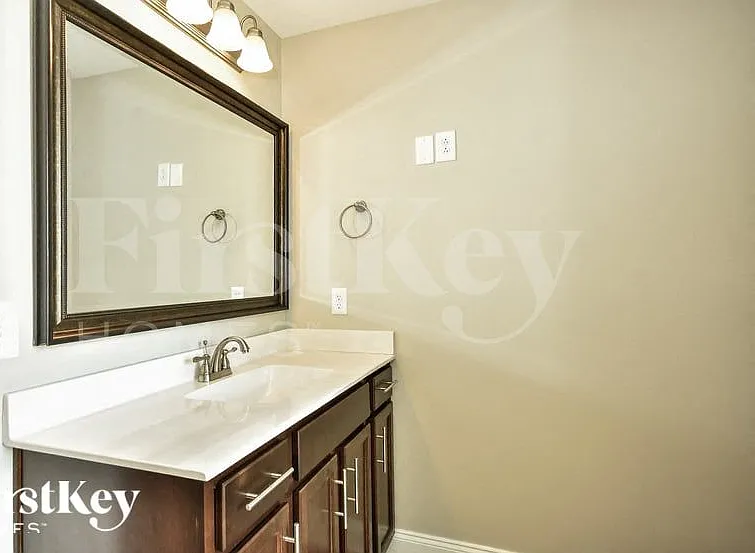 1337 Harmon Ln — Photo 13