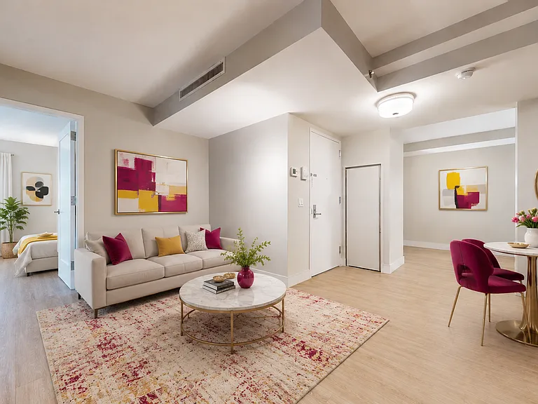 237 E 34th St #401 — Photo 1