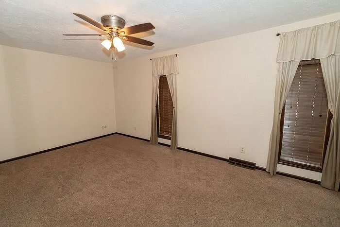 12144 Pennyroyal Ln — Photo 20
