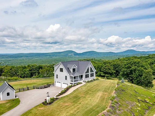 6 Clayton Lane, Rockland, ME 04841