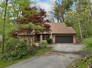 16 Old Manchester Rd, Amherst, NH 03031