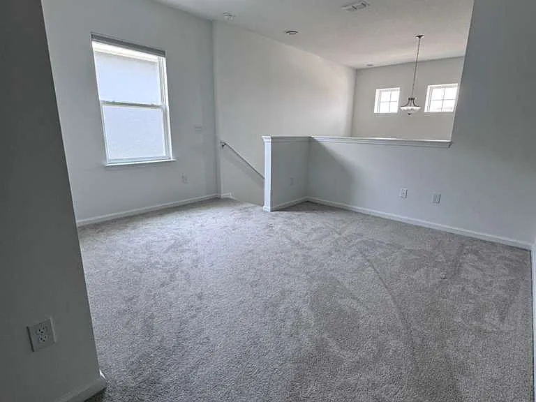 4450 Davos Dr — Photo 14