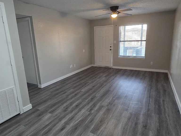 Northridge Apartments — Photo 48