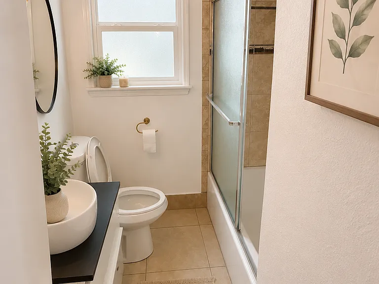 5810 Bowcroft St #1 — Photo 5