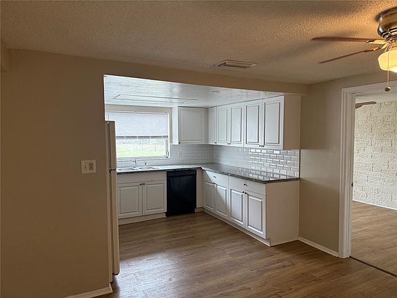 4th image of 10019 Sleepy Hollow Ln