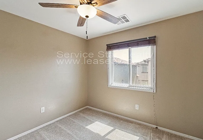 860 S Huish Dr — Photo 5