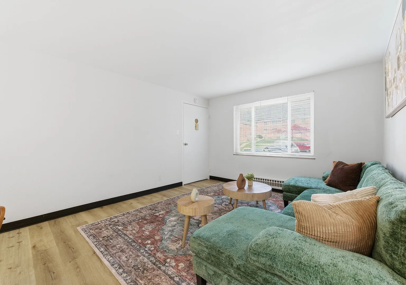 Lumar Village Apartments — Photo 4