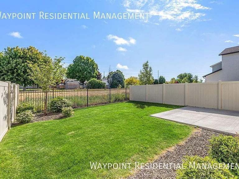2094 S Defio Pl — Photo 38