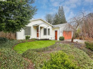 713 SE 8th St, Gresham, OR 97080