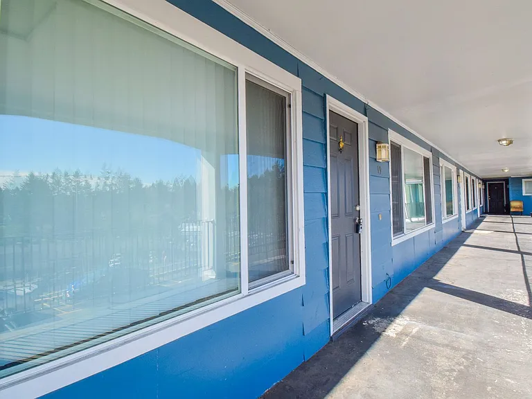 Vista Hills Apartments — Photo 4
