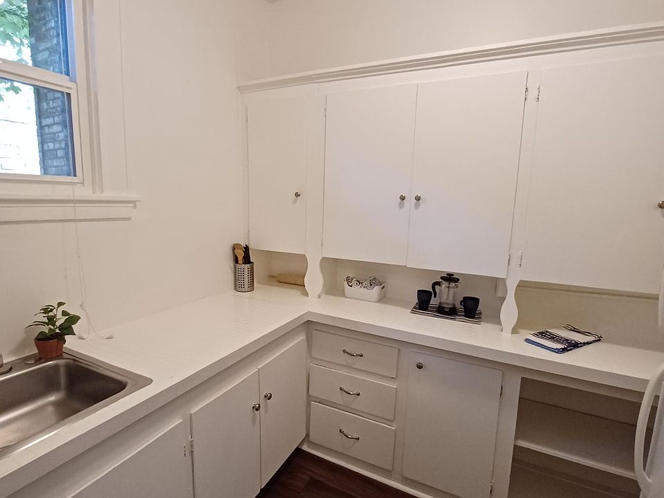 1st image of 1819 Bellevue Ave #303
