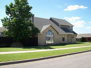 402 SW 80th St, Lawton, OK 73505