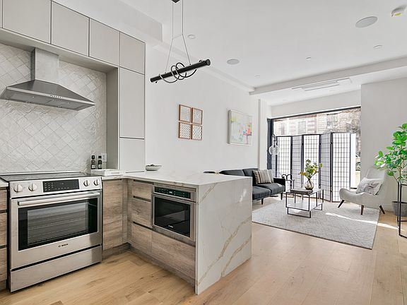 4th image of 1251 Pacific St #1A