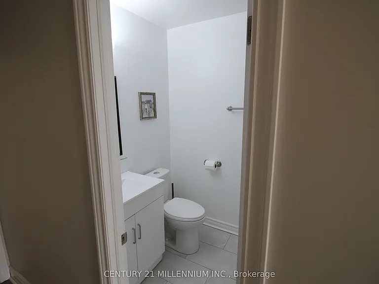 2991 Islington Ave #UPPER — Photo 24