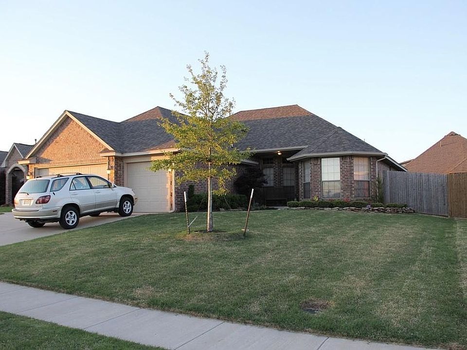 1st image of 2336 NW 157th Ter