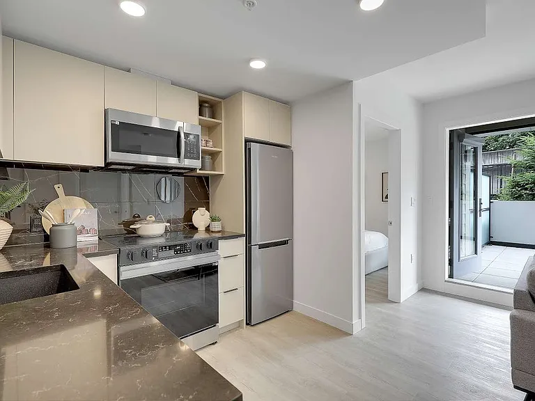 1717 E 13th Ave — Photo 18