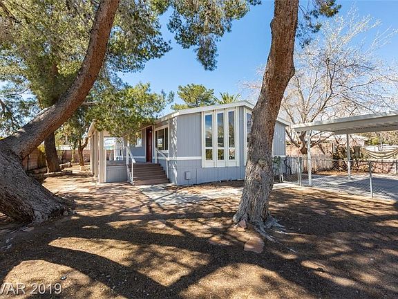 3rd image of 4328 Zinnia Ln
