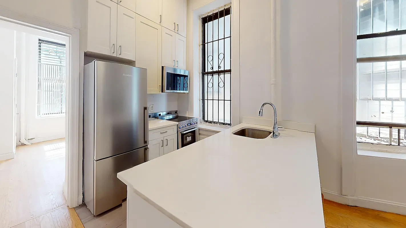 158 West 84th Street — Photo 4