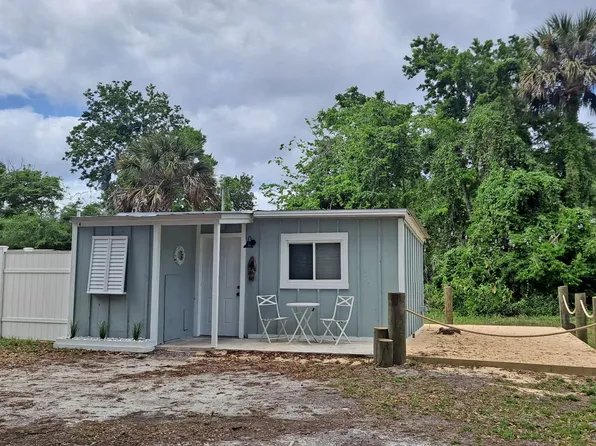 117 Wallace Rd APT 4, New Smyrna Beach, FL 32168