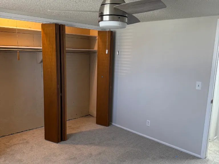 907 W River Blvd — Photo 12