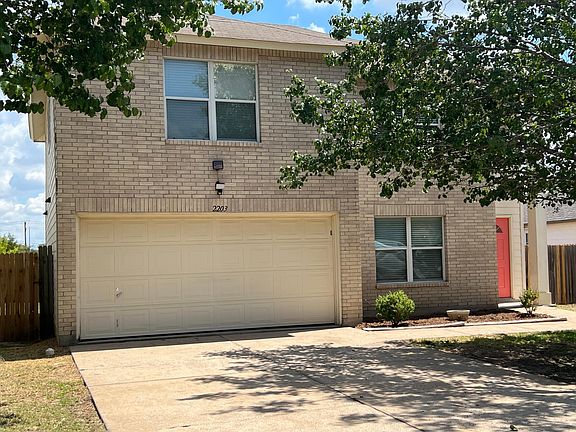 2nd image of 2203 Bluebonnet Dr