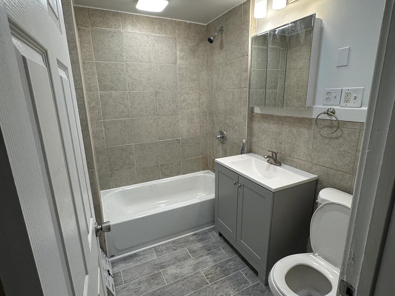 101 Herkimer St — Photo 1