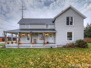 141 S Front St, Grant, MI 49327