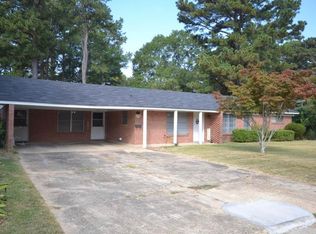 1305 Chestnut St, Magnolia, AR 71753