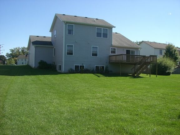 5th image of 5421 Meadow View Close