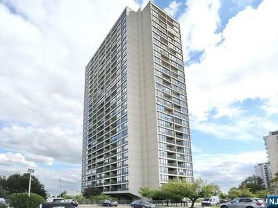 6 Horizon Rd APT 604, Fort Lee, NJ, 07024
