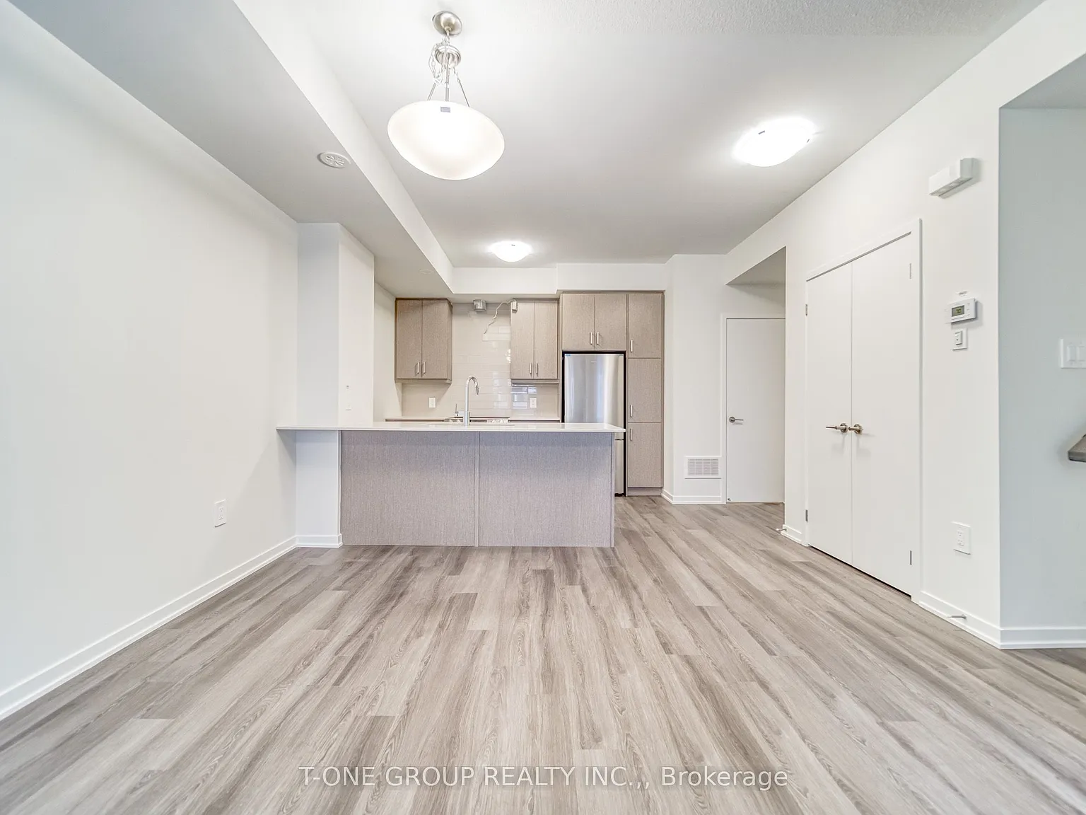 3 bed, $3,100 — Photo 2